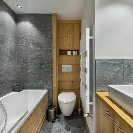 Cosy 2 Chambres, Centre De Megeve, Balcon, Wifi, Parking - Fr-1-453-176